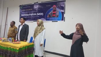 Rangkaian pembukaan Seminar & Studi Literatur Penguatan dan Pemetaan Bahasa Papua (Mo) yang dibuka oleh Plh Rektor IAIN Sorong yang sehari-hari Wakil Rektor I Dr Muhammad Rusdi Rayid, M.Pd.I