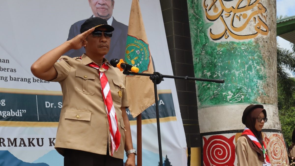 Wakil Rektor 2 Pimpin Upacara Penutupan Perkemahan Lomba Tingkat Penegak Se-Provinsi Papua Barat Daya