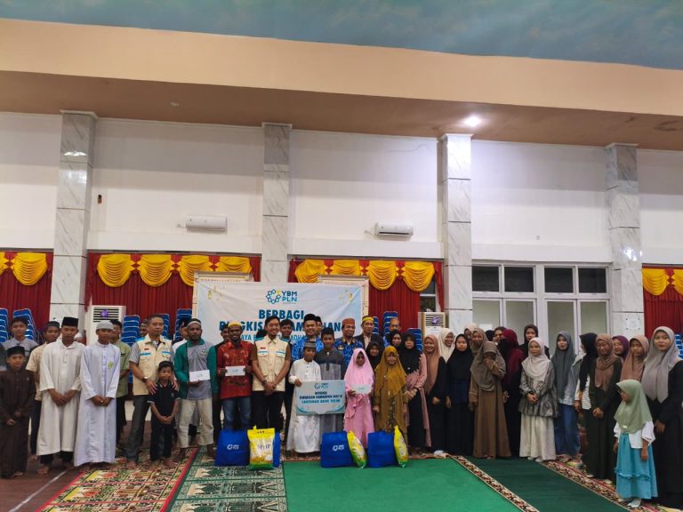 YBM PLN dan GENCAR IAIN Sorong buka puasa bersama