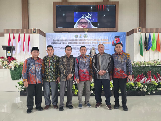 DEKAN FAKULTAS SYARIAH DAN DAKWAH HADIR DALAM FORUM DEKAN FAKULTAS SYARIAH DAN HUKUM PTKIN SE-INDONESIA DI AMBON