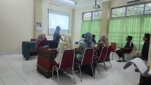 Rapat Evaluasi Borang Akreditasi, Prodi Ekonomi Syariah IAIN Sorong Capai Progres 90 Persen