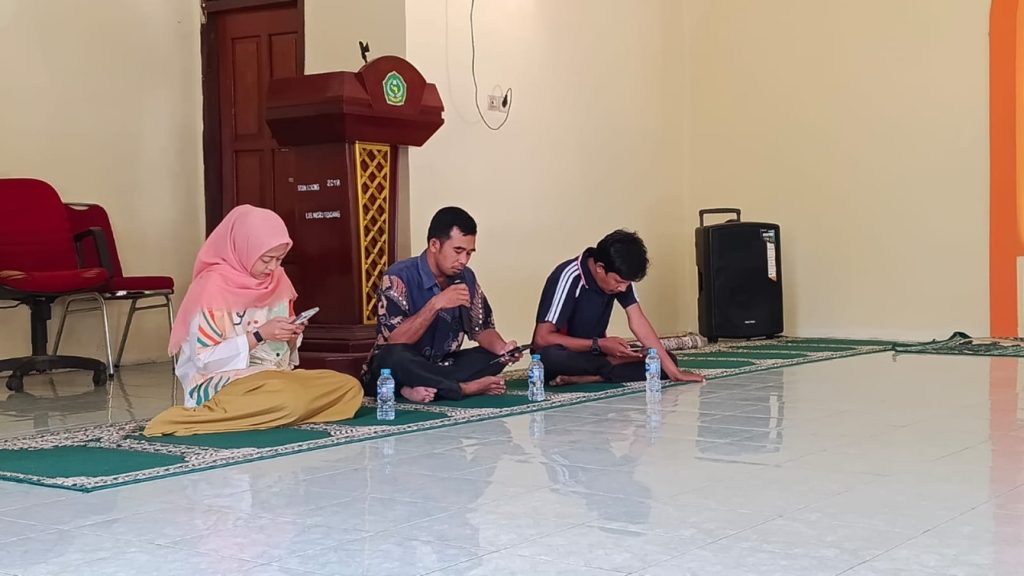 KAJIAN JUMAT IAIN SORONG: MERAWAT NIAT, MENEBAR KEBAIKAN, DAN MENJAGA LINGKUNGAN KAMPUS