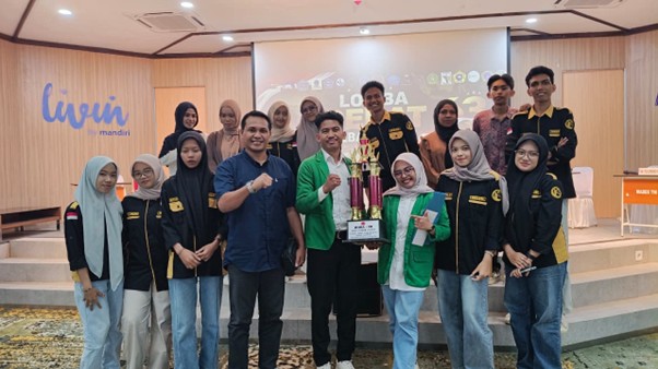 MAHASISWA IAIN SORONG RAIH JUARA DI LOMBA DEBAT KEBANGSAAN