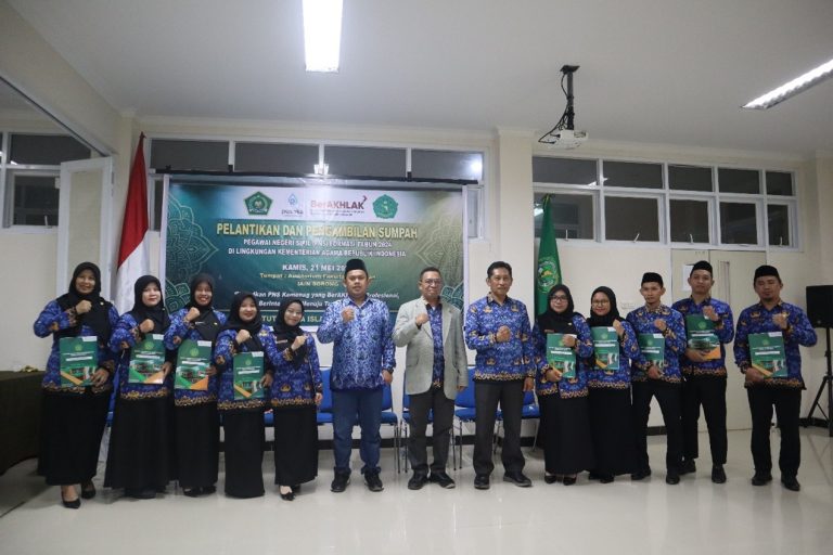 pelaksanaan pelantikan dan pengambilan sumpah Pegawai Negeri Sipil (PNS) formasi tahun 2024 1