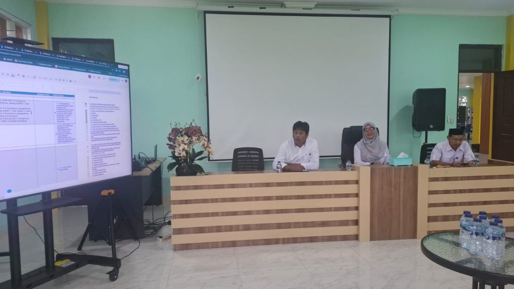 LPM IAIN SORONG DAMPINGI PENGISIAN AKREDITASI PERPUSTAKAAN