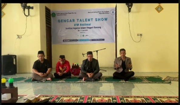 REKTOR IAIN SORONG SAAT MENGHADIRI PEMBUKAAN GENCAR TALENT SHOW