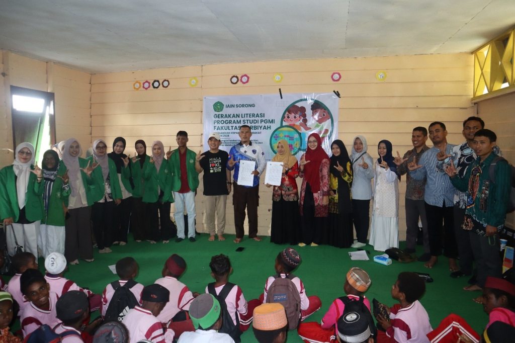 FAKULTAS TARBIYAH DAN SD AL-MA’ARIF 1 RESMI JALIN KEMITRAAN