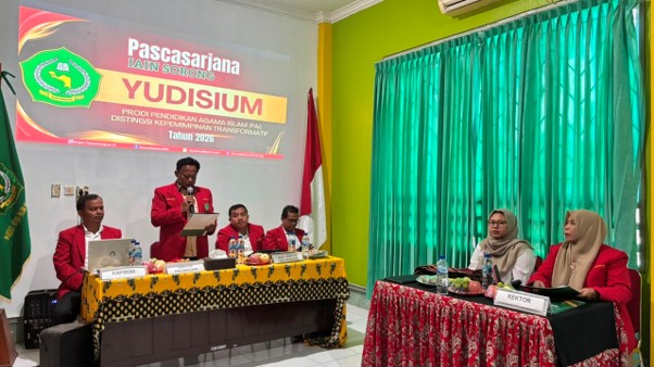 PASCASARJANA IAIN SORONG GELAR YUDISIUM PAI, TEKANKAN KEPEMIMPINAN TRANSFORMATIF