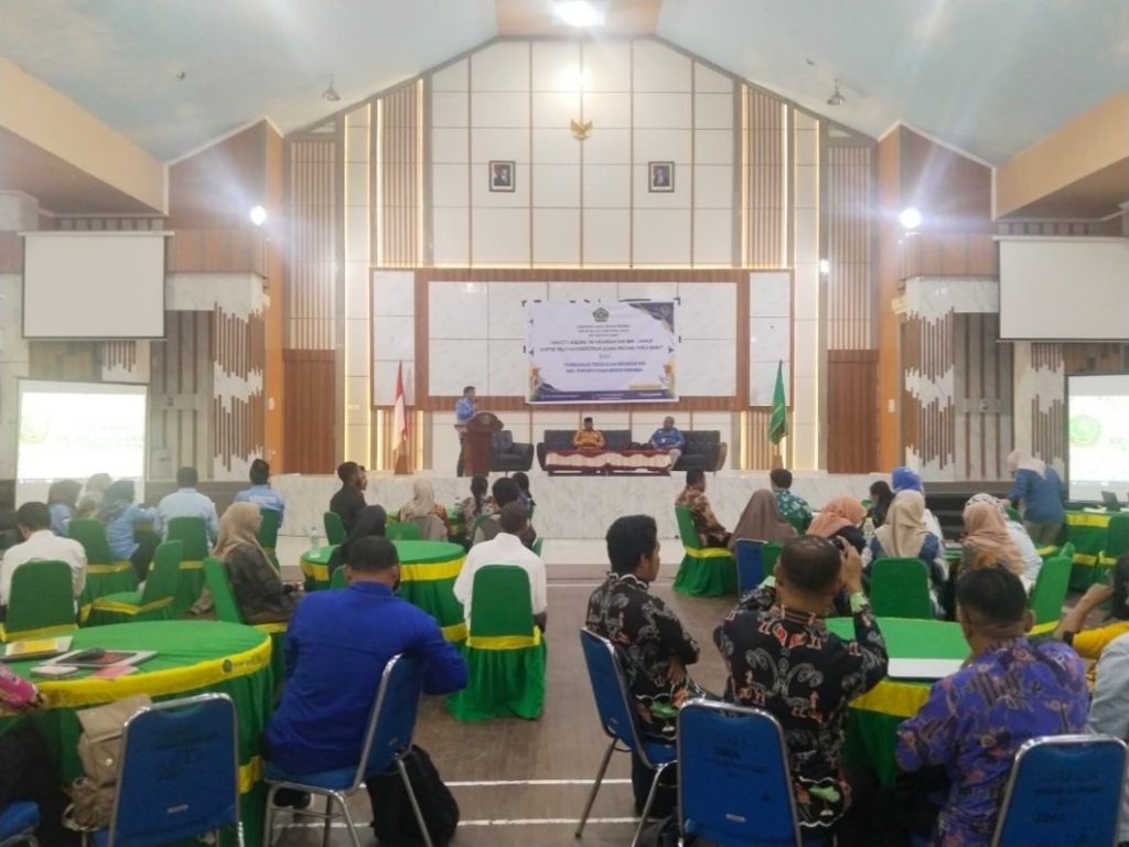 IAIN SORONG JADI TUAN RUMAH CAPACITY BUILDING KEUANGAN DAN BMN KEMENAG PAPUA BARAT