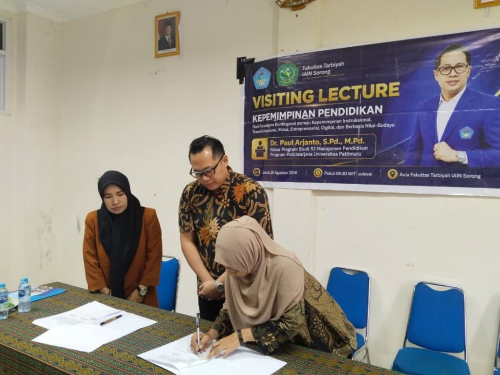 FAKULTAS TARBIYAH IAIN SORONG DAN UNIVERSITAS PATTIMURA PERKUAT KEMITRAAN AKADEMIK MELALUI PENANDATANGANAN KERJA SAMA
