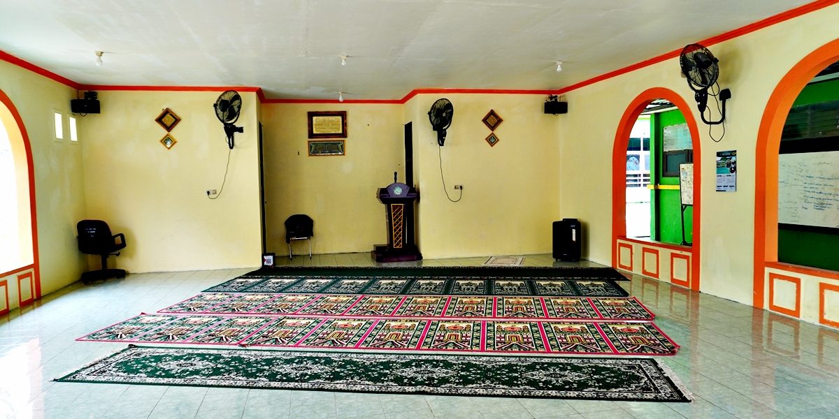 fasilitas kampus musholla